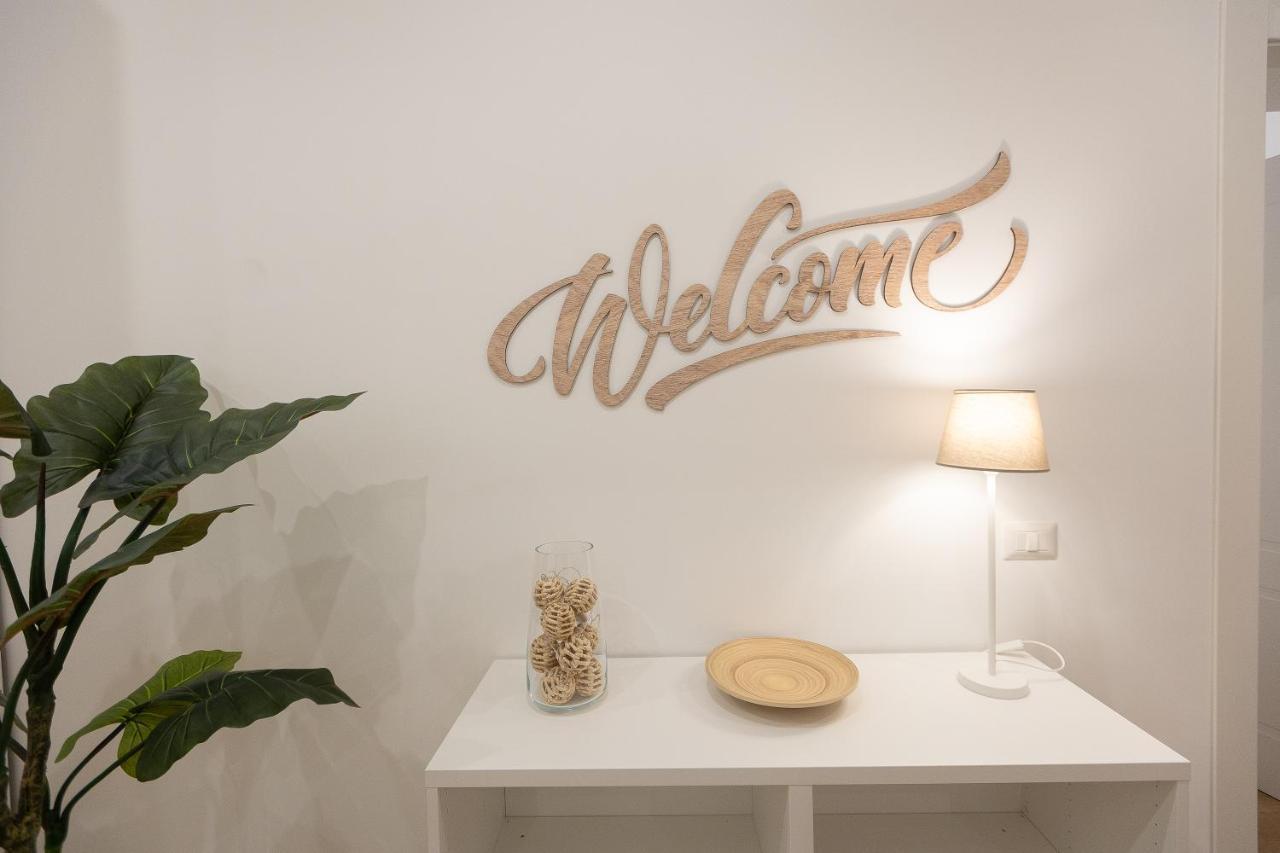 Colosseum Holidays - Three-bedroom Apartment Rom