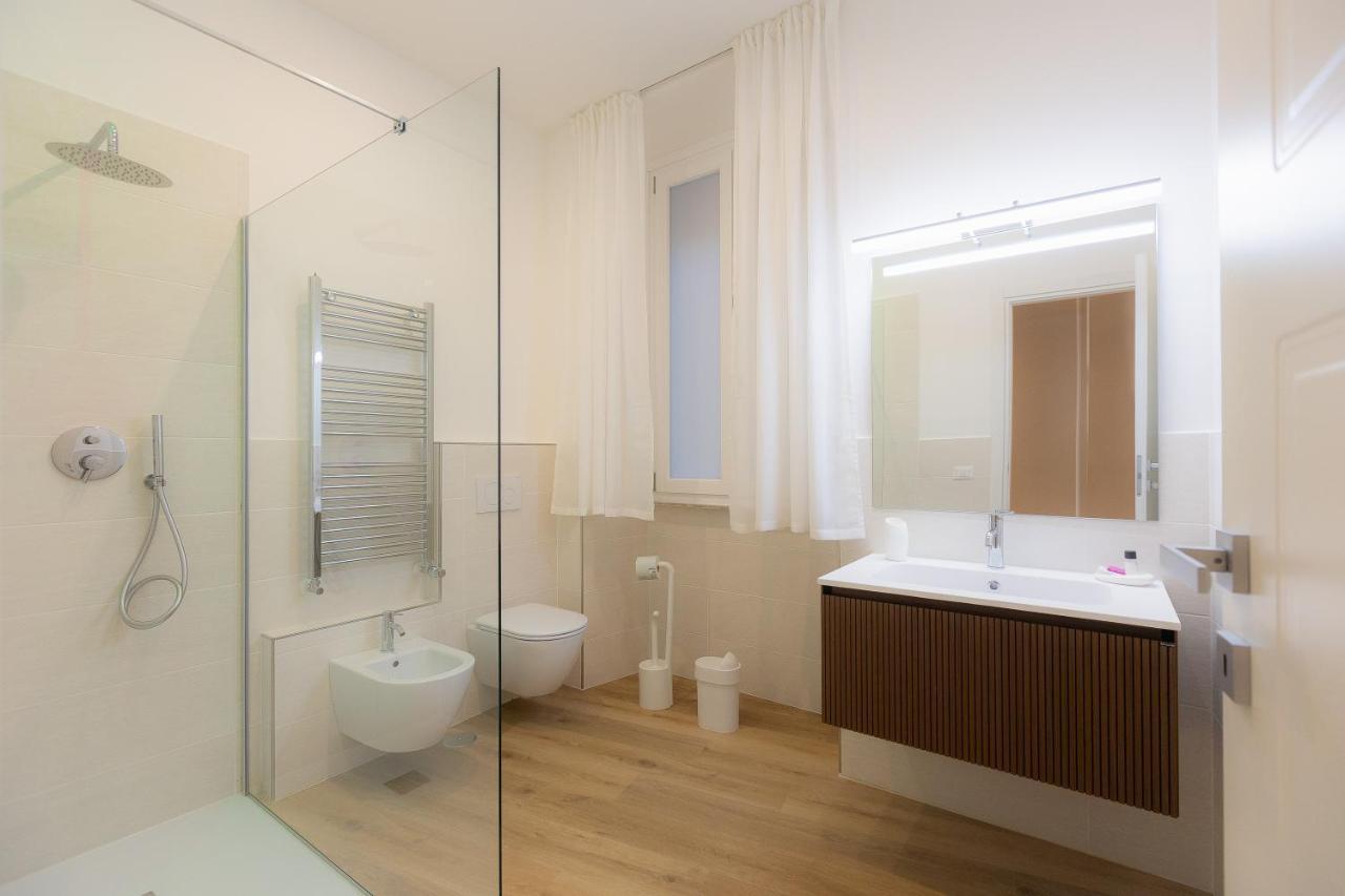 Colosseum Holidays - Three-bedroom Apartamento