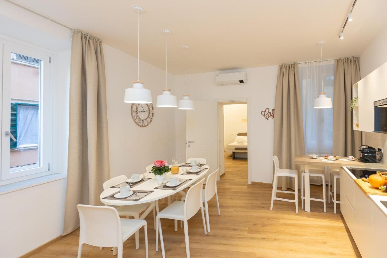 Colosseum Holidays - Three-bedroom Rom