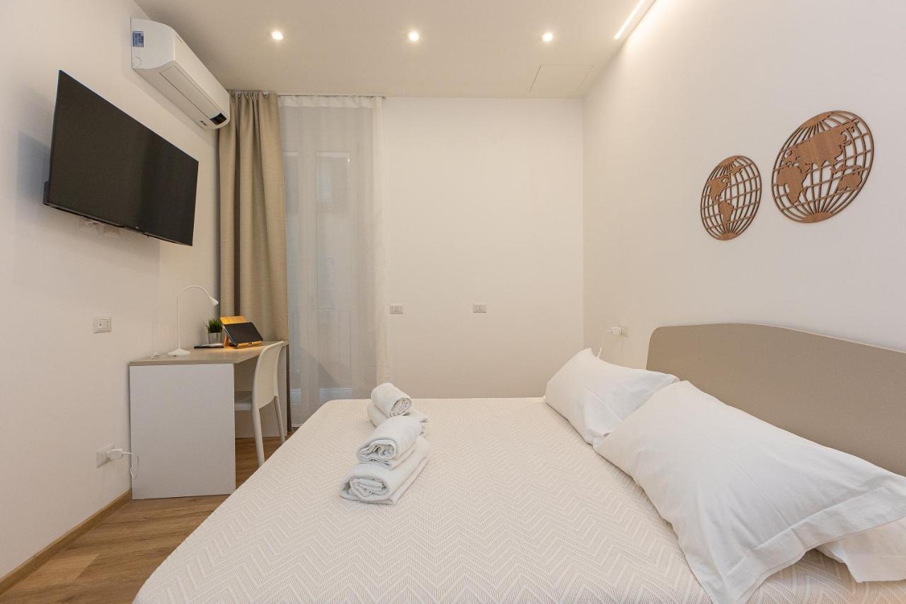 Colosseum Holidays - Three-bedroom Apartamento *