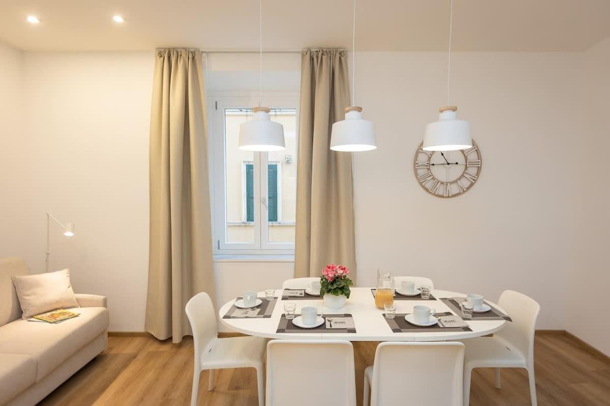 Colosseum Holidays - Three-bedroom Apartamento *