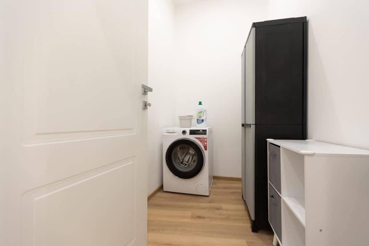 Colosseum Holidays - Three-bedroom * Roma