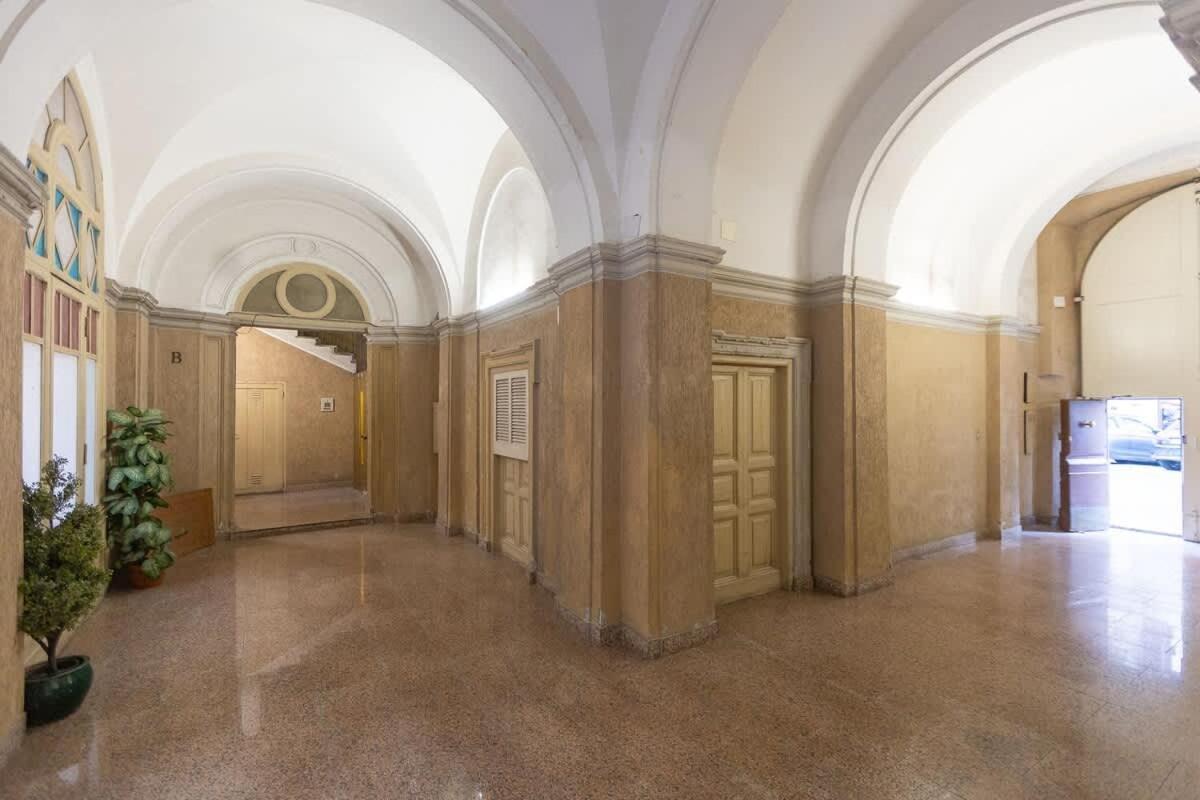 Colosseum Holidays - Three-bedroom Roma
