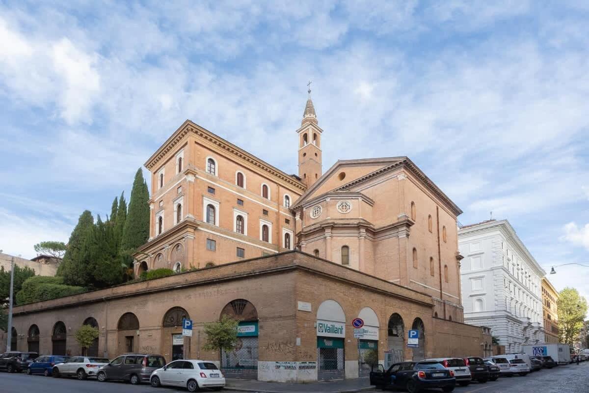 Colosseum Holidays - Three-bedroom * Roma