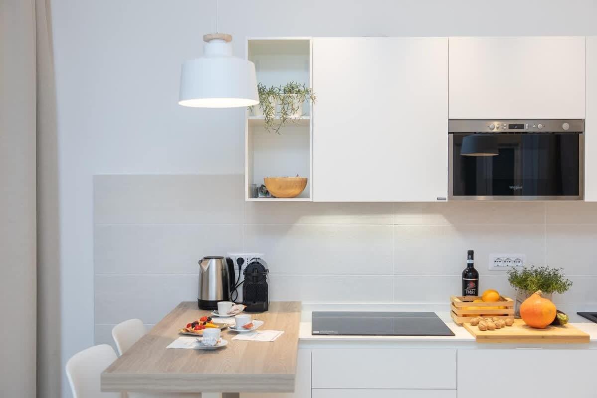 Colosseum Holidays - Three-bedroom * Roma