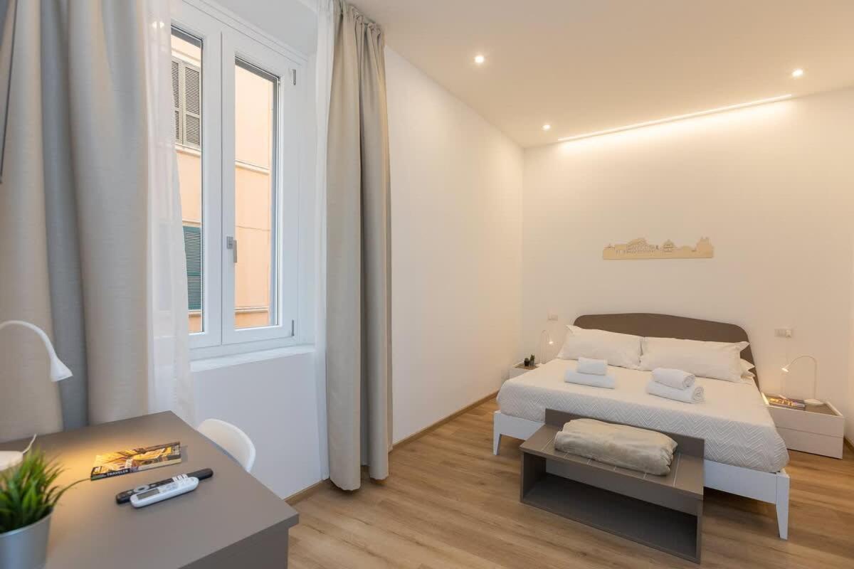 Colosseum Holidays - Three-bedroom Apartamento