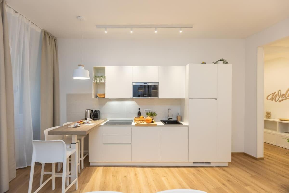 Colosseum Holidays - Three-bedroom Apartamento